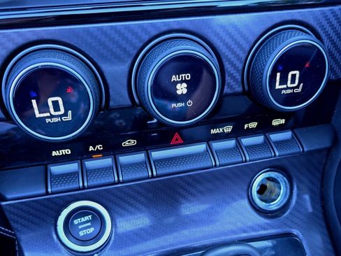 Used 2016 Jaguar F-TYPE R image 94