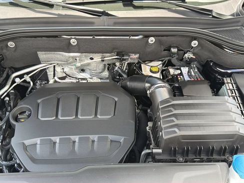 New 2026 Volkswagen Atlas SE FWD image 32