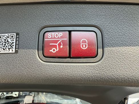 New 2026 Mercedes-Benz GLC 350e GLC 350e image 34