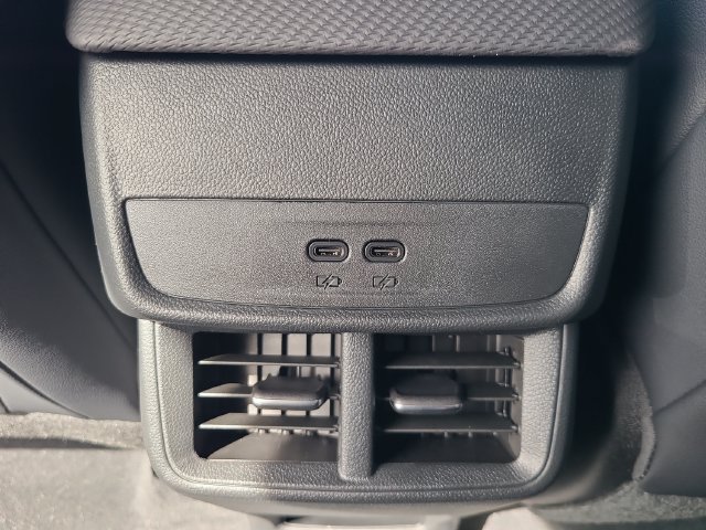 New 2027 Chevrolet Equinox LT w/ Convenience Package II FWD image 19