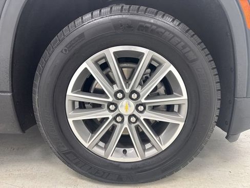 Used 2022 Chevrolet Traverse LT w/ LPO, 'HIT The Road' Package AWD/4WD image 31