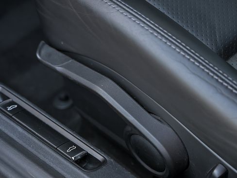 Used 2014 Porsche Boxster RWD image 25
