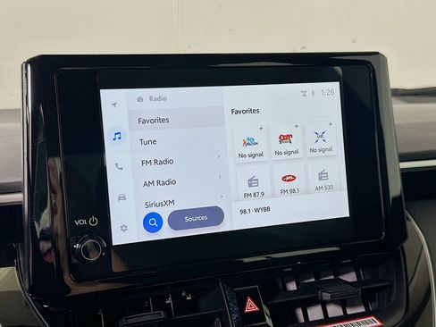 Used 2025 Toyota Corolla LE image 28