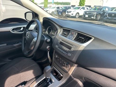 Used 2014 Nissan Sentra SV FWD image 14