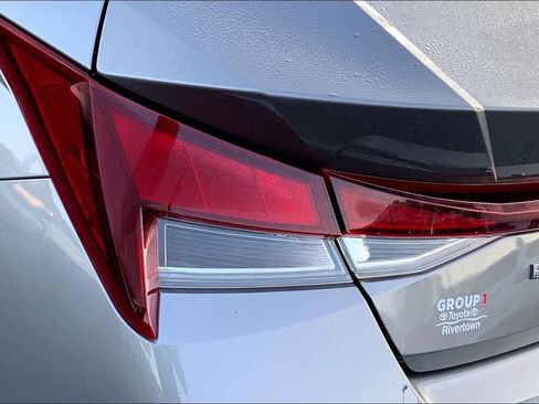 Used 2022 Hyundai Elantra SEL w/ Convenience Package FWD image 27