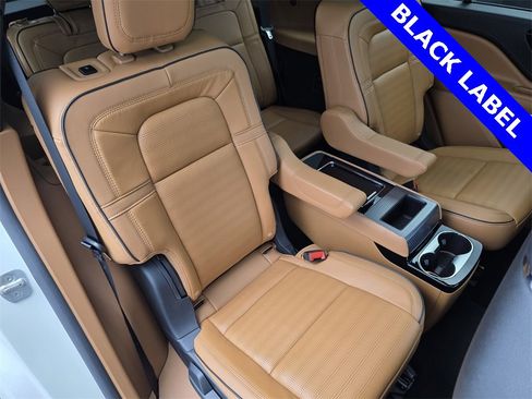 Used 2025 Lincoln Aviator Black Label w/ Jet Appearance Package image 31