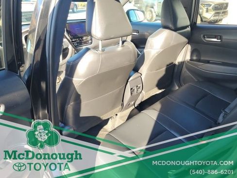 Certified 2024 Toyota Corolla Cross XLE image 18