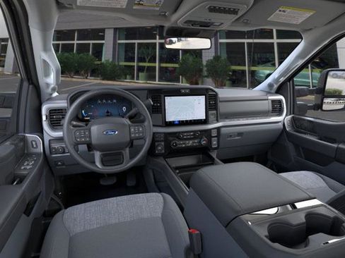 New 2026 Ford F350 XLT w/ XLT Premium Package AWD/4WD image 9