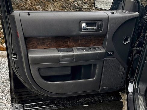 Used 2019 Ford Flex Limited image 22