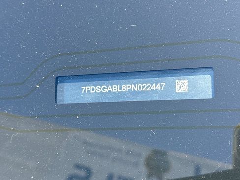 Used 2023 Rivian R1S Launch Edition AWD/4WD image 3