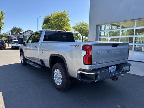 Used 2022 Chevrolet Silverado 3500 LTZ AWD/4WD image 3