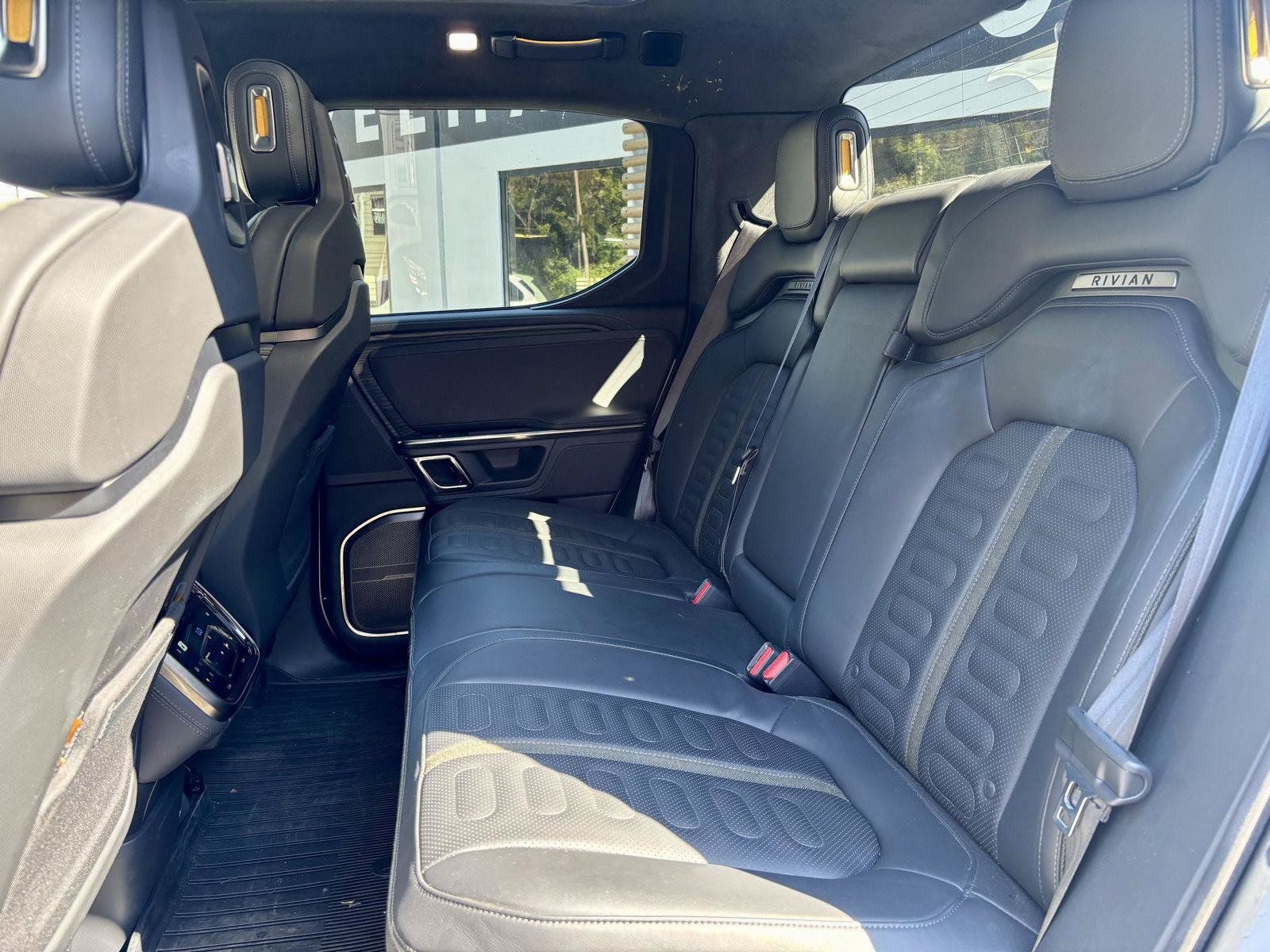Used 2022 Rivian R1T Adventure AWD/4WD image 19