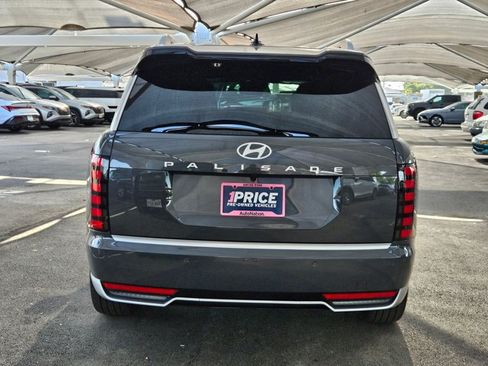 Certified 2026 Hyundai Palisade Calligraphy FWD image 7