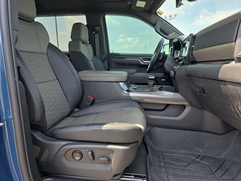 Used 2024 Chevrolet Silverado 1500 ZR2 w/ Technology Package AWD/4WD image 16