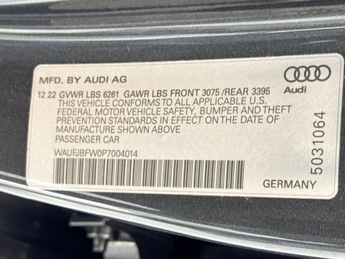 Used 2023 Audi e-tron GT Premium Plus image 30