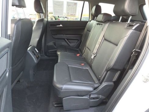 Used 2018 Volkswagen Atlas SE image 11