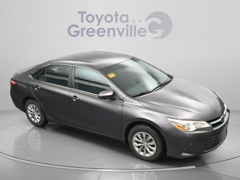 Used 2015 Toyota Camry LE FWD image 21