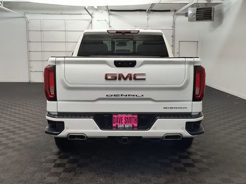 Used 2022 GMC Sierra 1500 Denali image 8