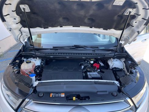 Used 2017 Ford Edge SEL w/ Equipment Group 201A FWD image 36