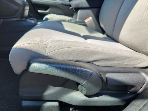 Used 2016 Honda CR-V LX image 22
