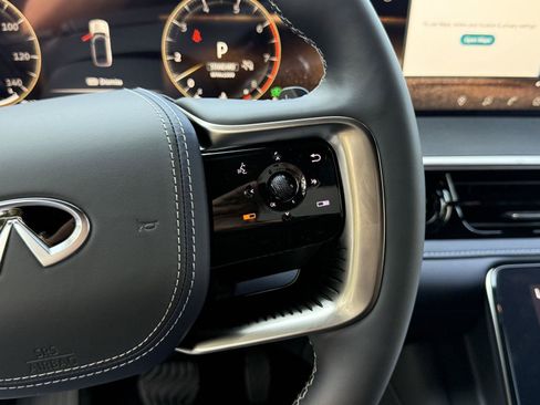 New 2027 INFINITI QX80 Sensory AWD/4WD image 11