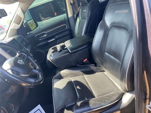 Used 2019 RAM 1500 Laramie w/ Off Road Group AWD/4WD image 6