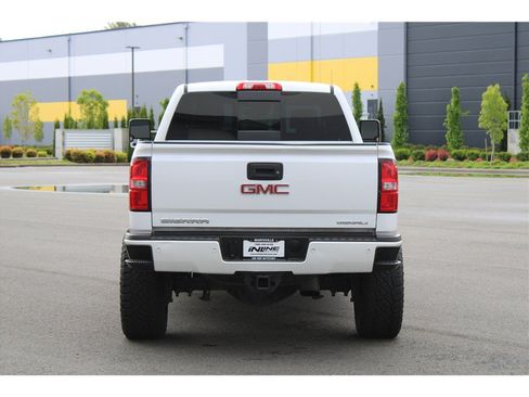 Used 2019 GMC Sierra 3500 Denali w/ Duramax Plus Package AWD/4WD image 3
