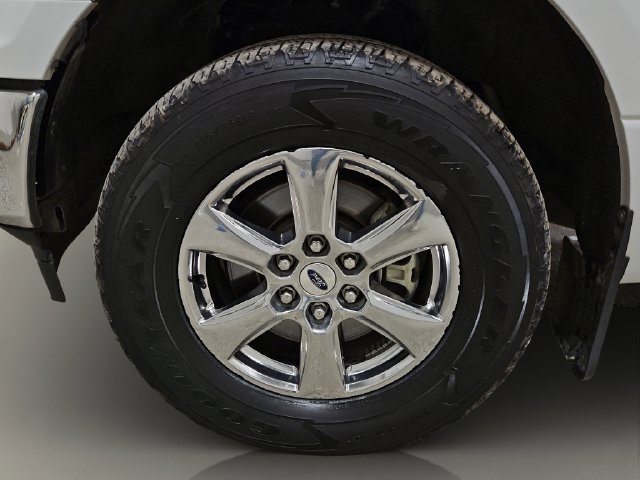 Used 2019 Ford F150 XLT w/ Equipment Group 302A Luxury AWD/4WD image 25