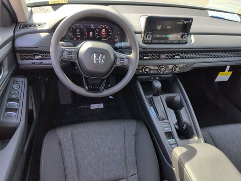 New 2025 Honda Accord SE image 18