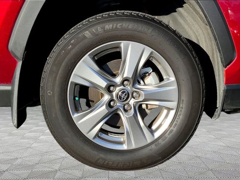 Used 2024 Toyota RAV4 XLE FWD image 10