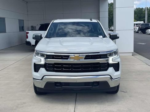 Used 2022 Chevrolet Silverado 1500 LT AWD/4WD image 3