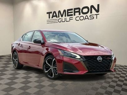 Used 2023 Nissan Altima 2.5 SR w/ SR Premium Package