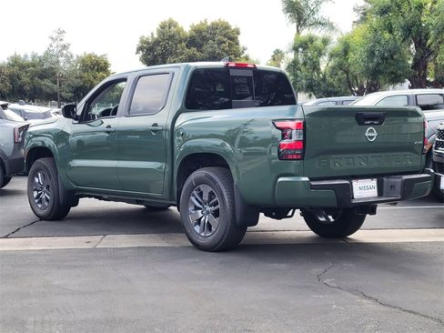 New 2026 Nissan Frontier SV w/ Tow Package image 2