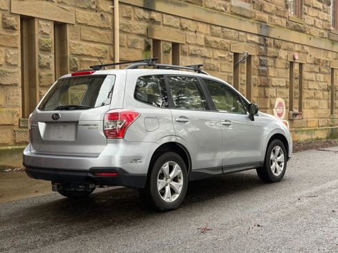 Used 2015 Subaru Forester 2.5i w/ Alloy Wheel Package image 4