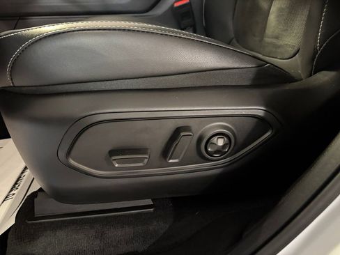 Used 2025 Jeep Grand Cherokee L Altitude image 13