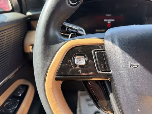 Used 2022 Lincoln Corsair Reserve w/ Equipment Group 201A image 12