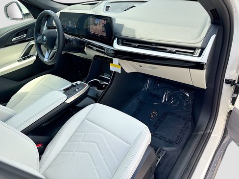 New 2026 BMW X1 xDrive28i w/ Technology Package AWD/4WD image 13