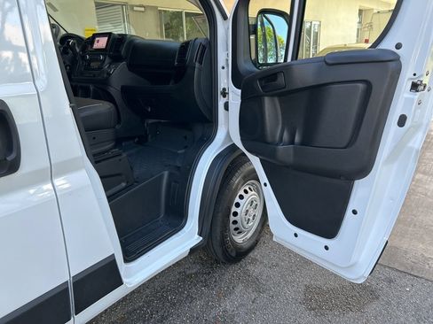 Used 2025 RAM ProMaster 2500 w/ Convenience Group FWD image 26