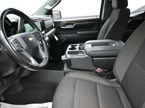 Used 2023 Chevrolet Silverado 1500 LT AWD/4WD image 16