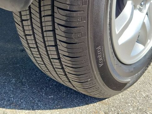 Certified 2026 Hyundai Venue SE FWD image 26