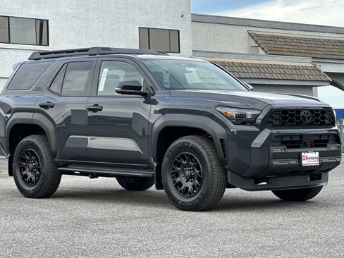 New 2025 Toyota 4Runner TRD Off-Road Premium image 2