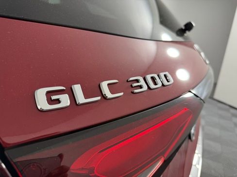 Used 2024 Mercedes-Benz GLC 300 4MATIC image 12