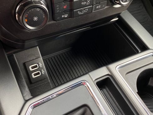 Used 2018 Ford F150 XLT w/ Equipment Group 302A Luxury image 19