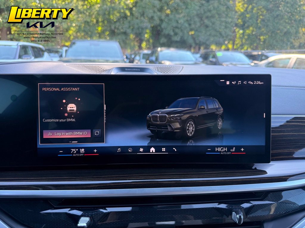 Used 2025 BMW X7 xDrive40i w/ Executive Package AWD/4WD image 13
