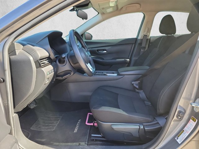 Used 2022 Nissan Sentra SV FWD image 17