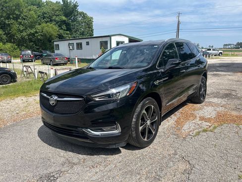 Used 2020 Buick Enclave Essence w/ Sport Touring Edition AWD/4WD image 3