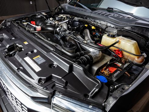 Used 2017 Ford F350 Platinum w/ Platinum Ultimate Package image 40