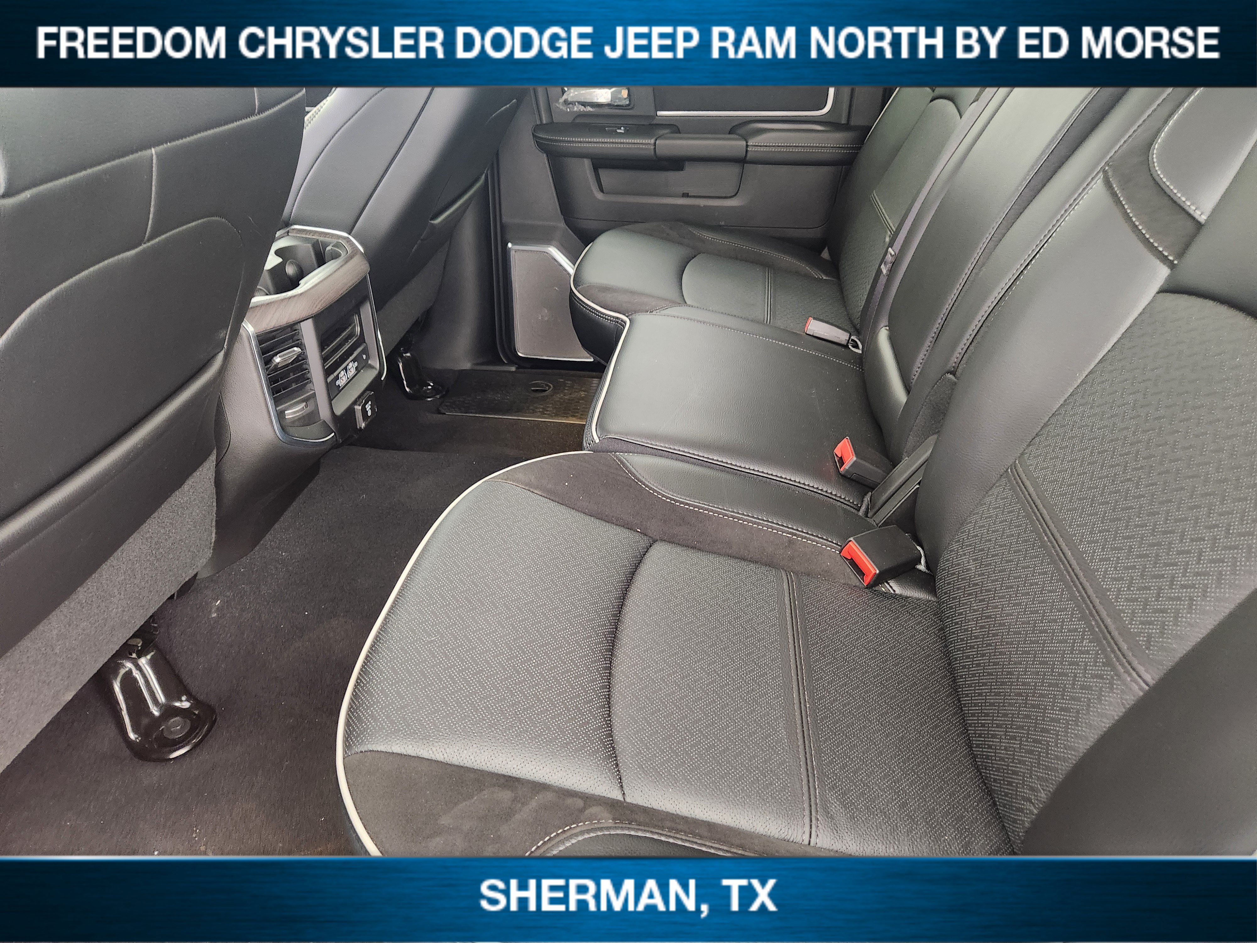 Used 2025 RAM 2500 Laramie AWD/4WD image 36