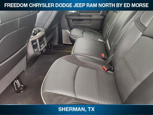 Used 2025 RAM 2500 Laramie AWD/4WD image 36
