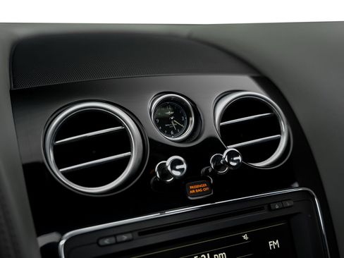 Used 2017 Bentley Flying Spur S V8 AWD/4WD image 48
